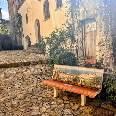 Bella Vista La Bussola * 스칼레아